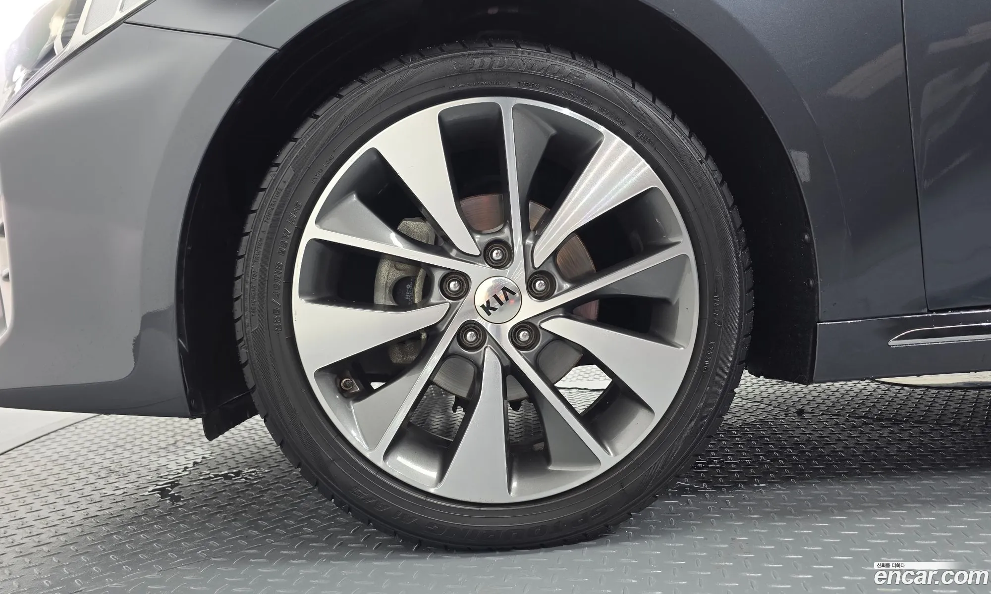 Kia K5 2015 — 17
