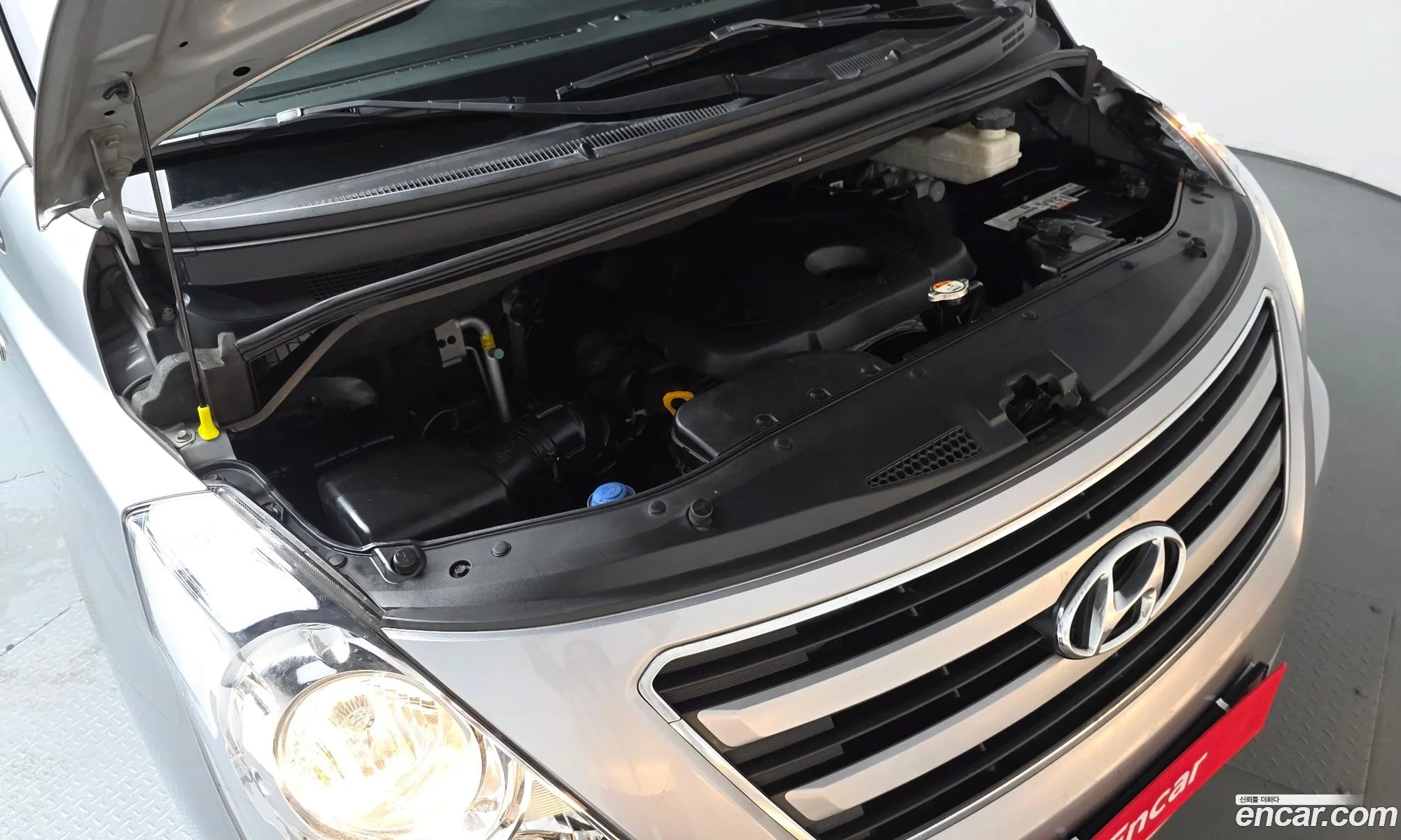 Hyundai Grand Starex 2017 — 2