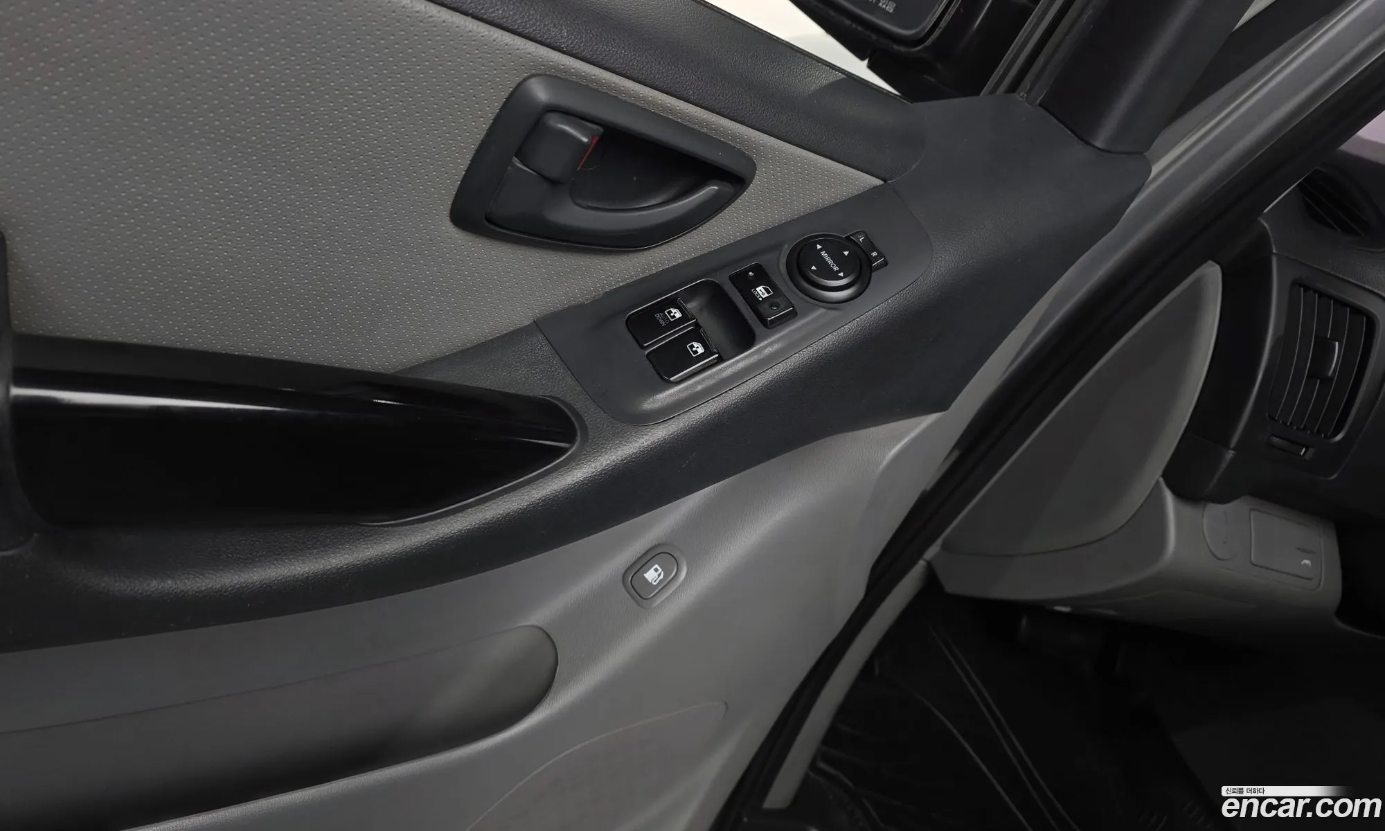 Hyundai Grand Starex 2012 — 6