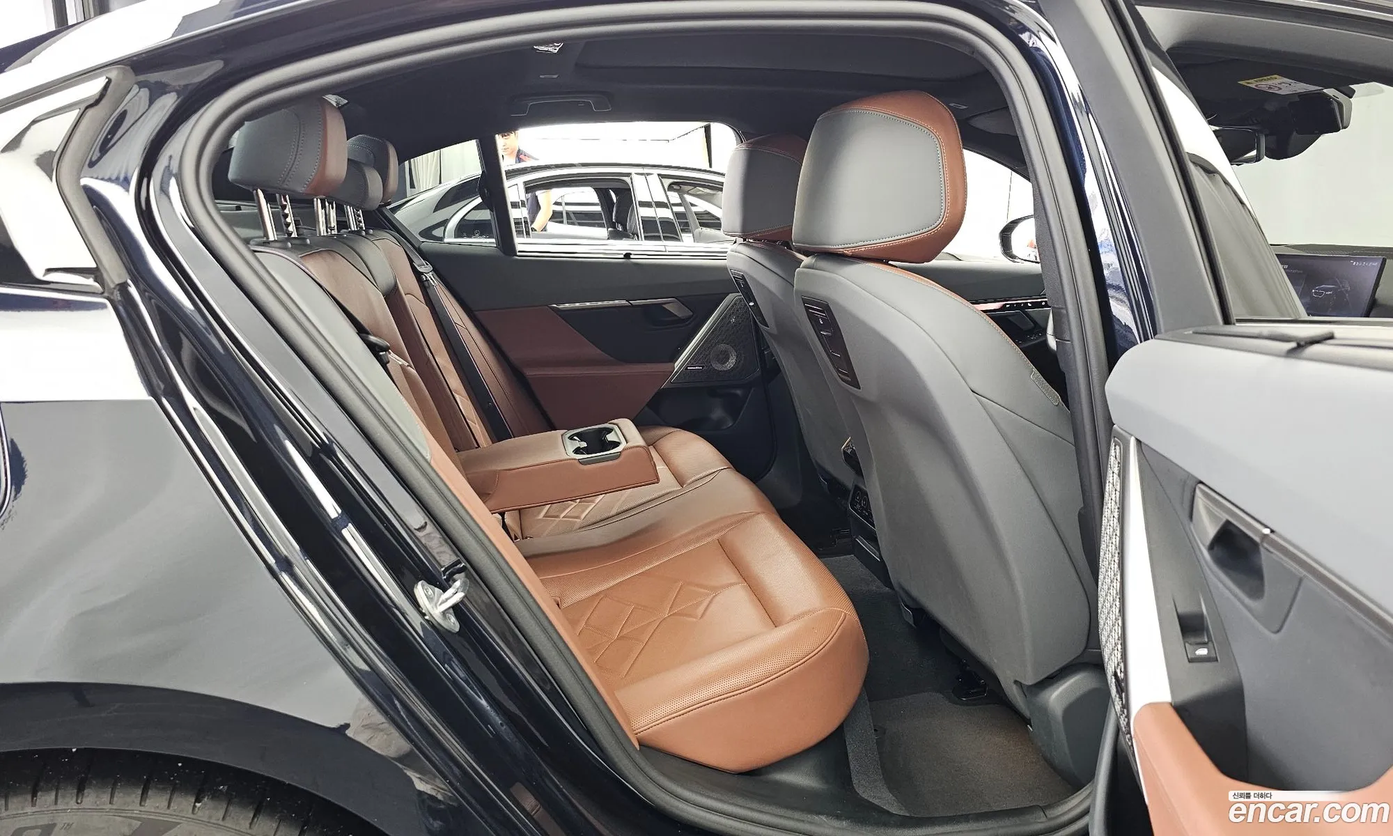 BMW 5 Series 2024 — 12