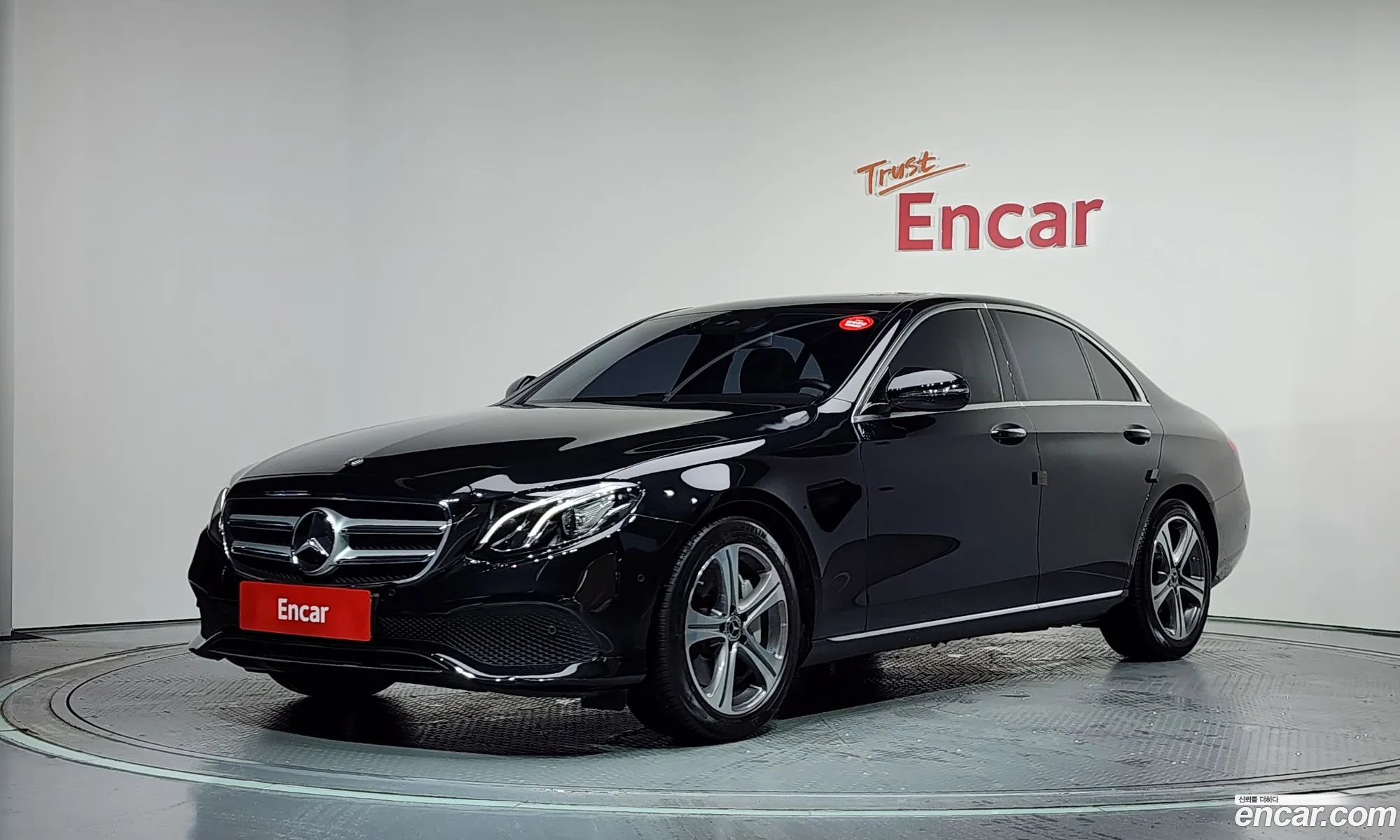 Mercedes-Benz E-Class W213 2019 WDDZF4JB5KA612243 — 27