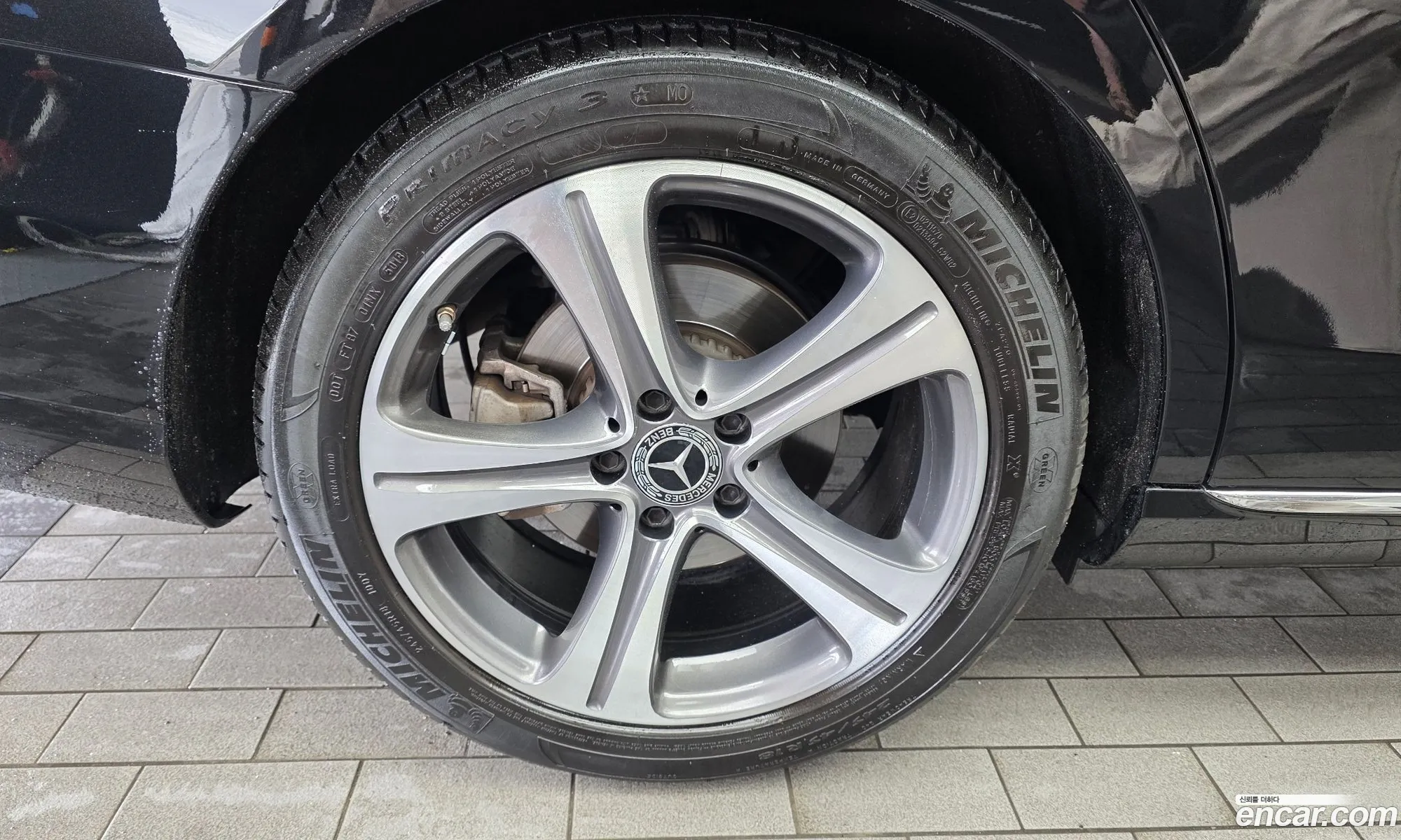 Mercedes-Benz E-Class W213 2019 WDDZF4JB5KA612243 — 28