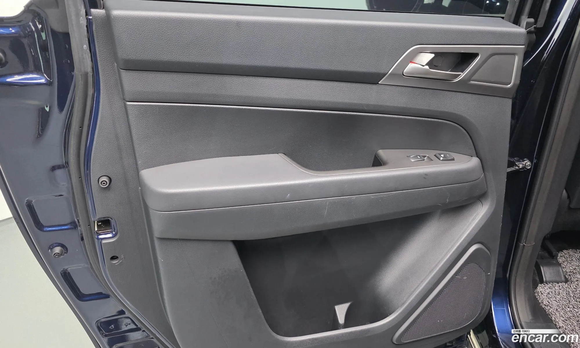 KG Mobility (SsangYong) Rexton Sports Khan 2019 — 16