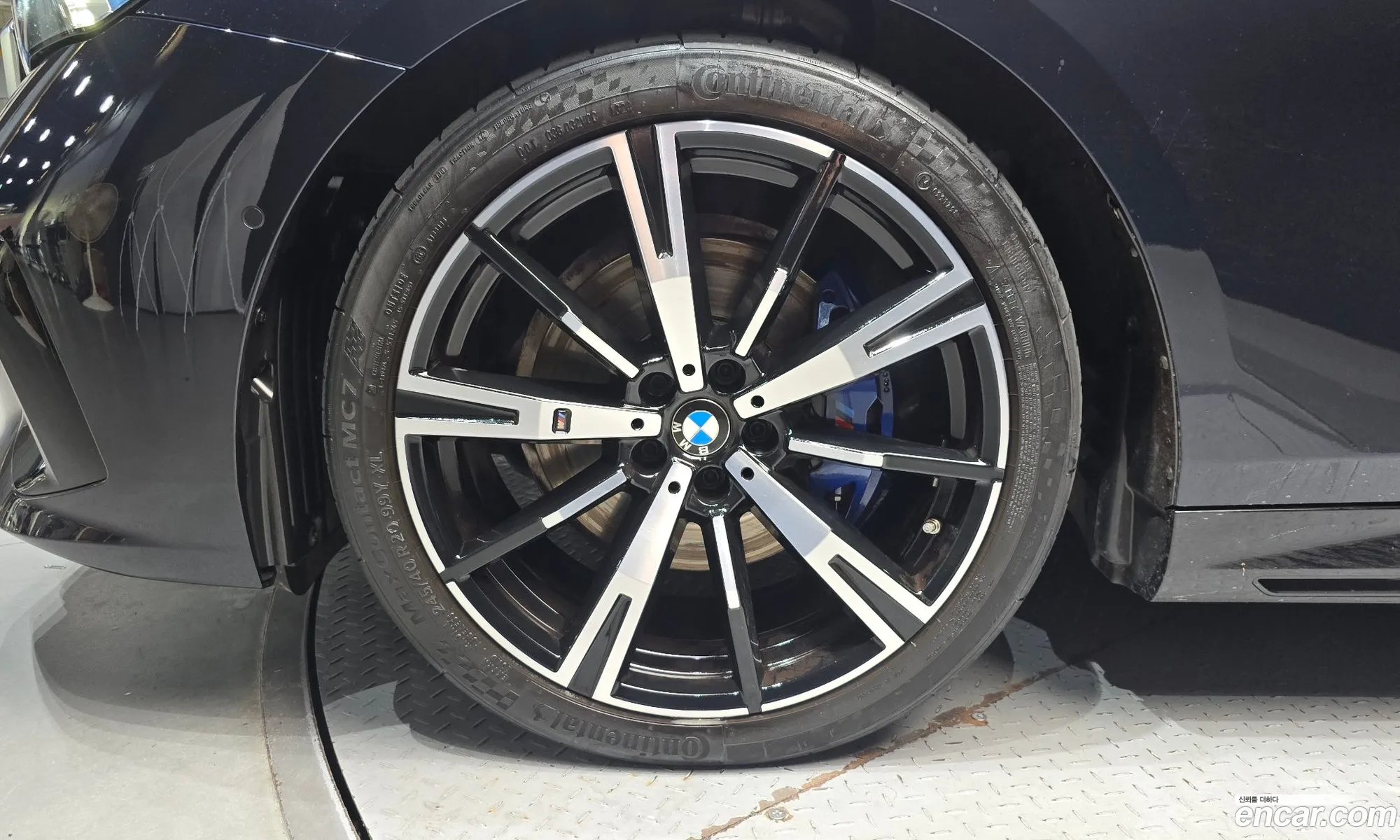 BMW 5 Series 2024 WBA51FJ04RCP84812 — 18