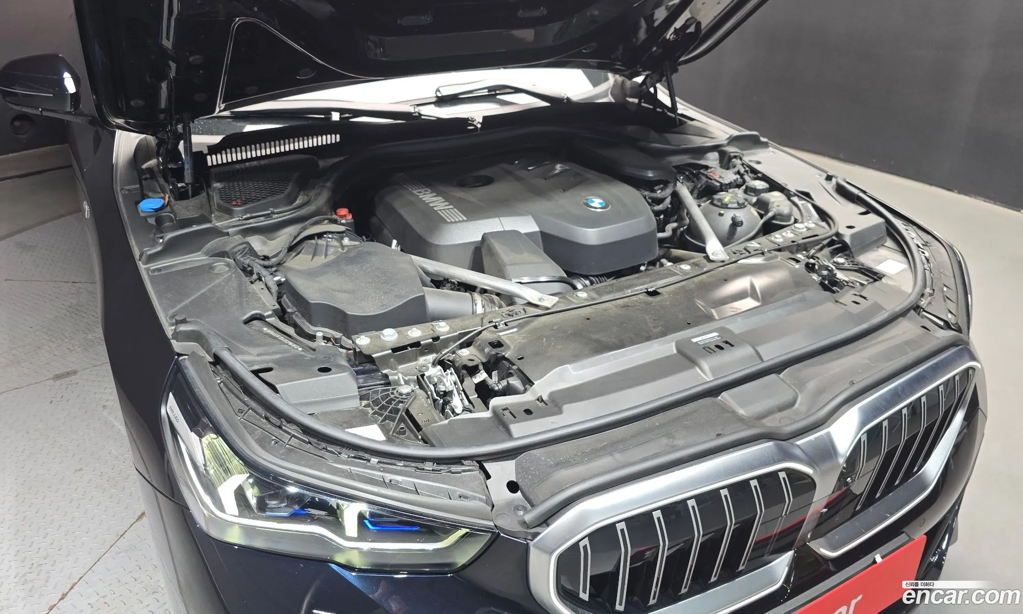 BMW 5 Series 2024 WBA51FJ04RCP84812 — 5
