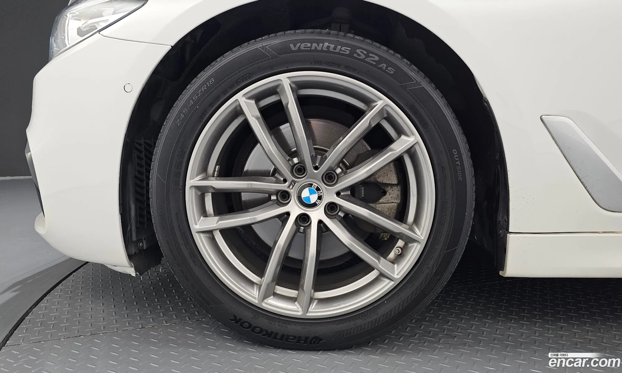 BMW 5 Series 2017 WBAJC3103JG994919 — 2