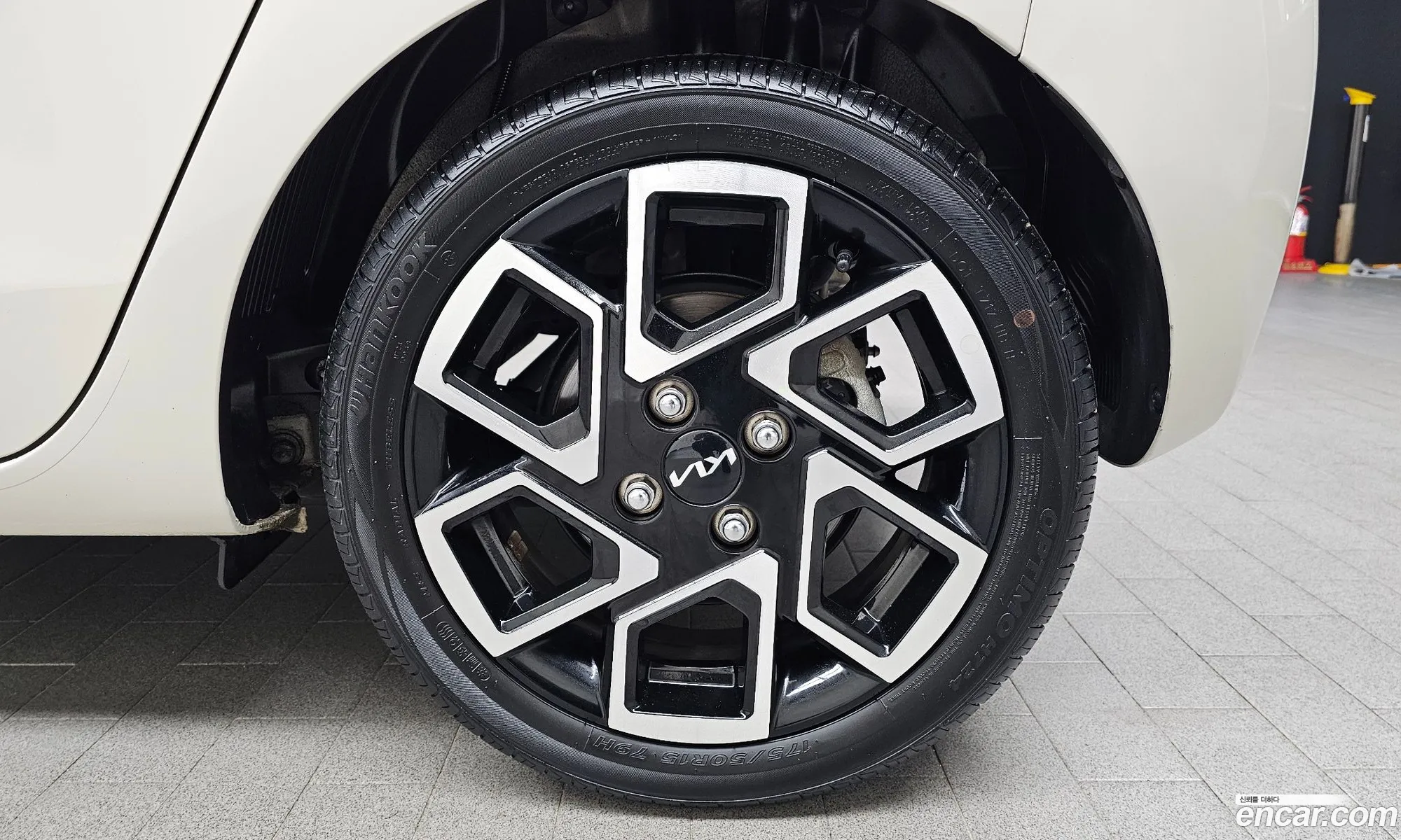 Kia Kia Ray 2023 — 24