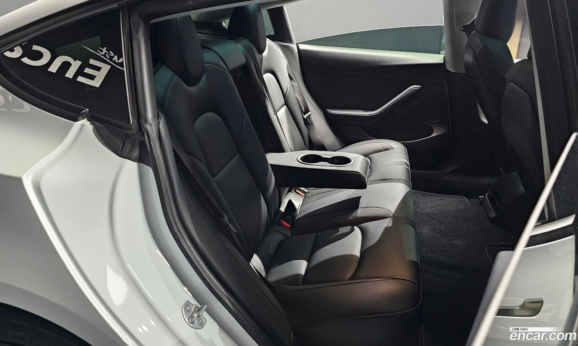 Tesla Model 3 2021 — 9