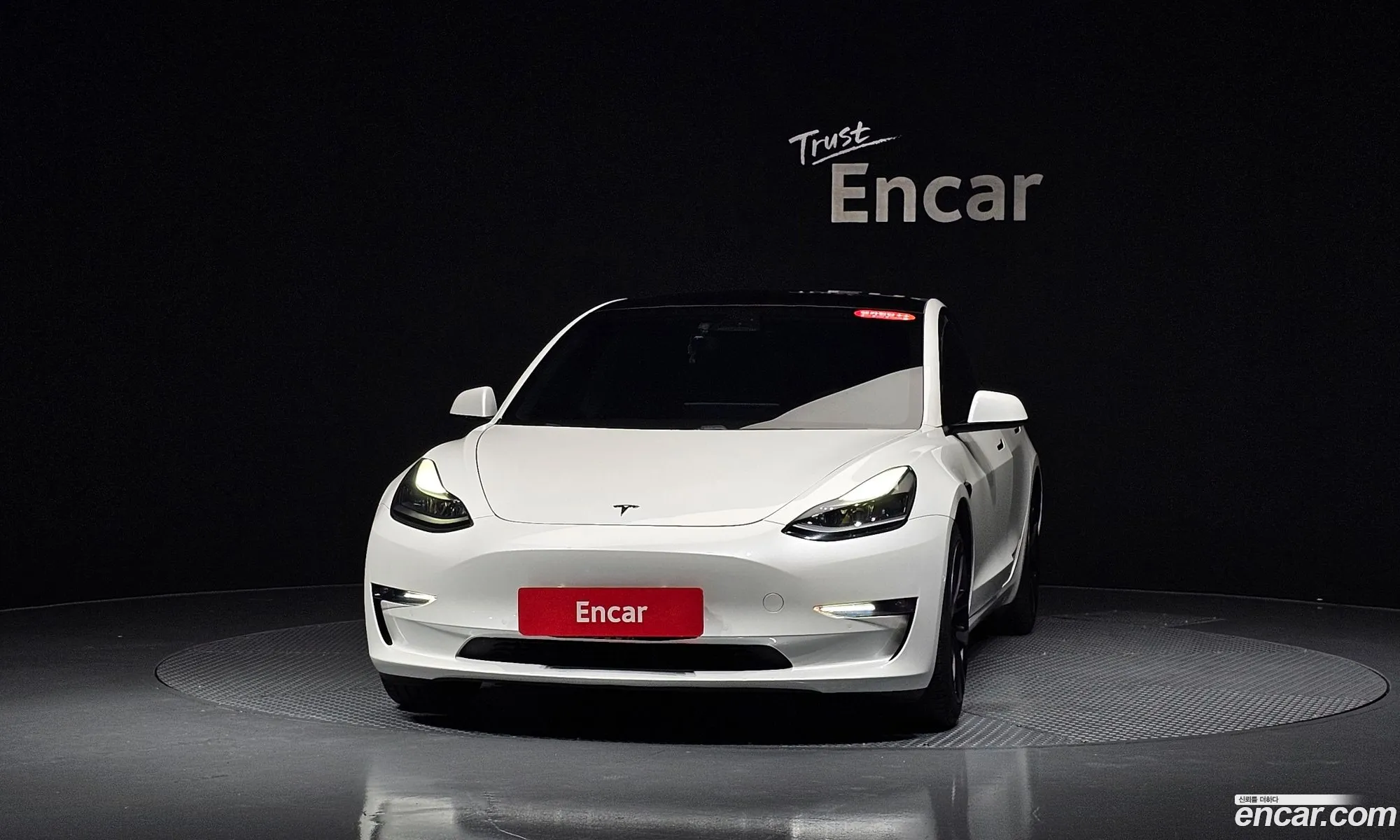 Tesla Model 3 2021 — 18