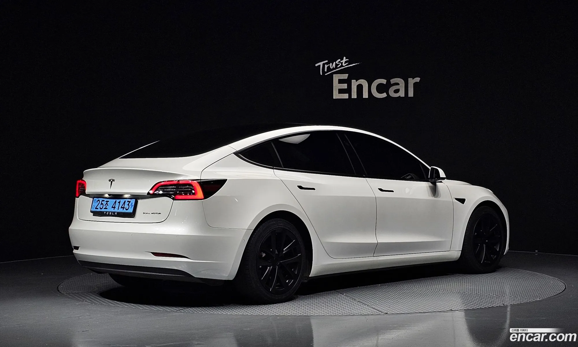 Tesla Model 3 2021 — 19