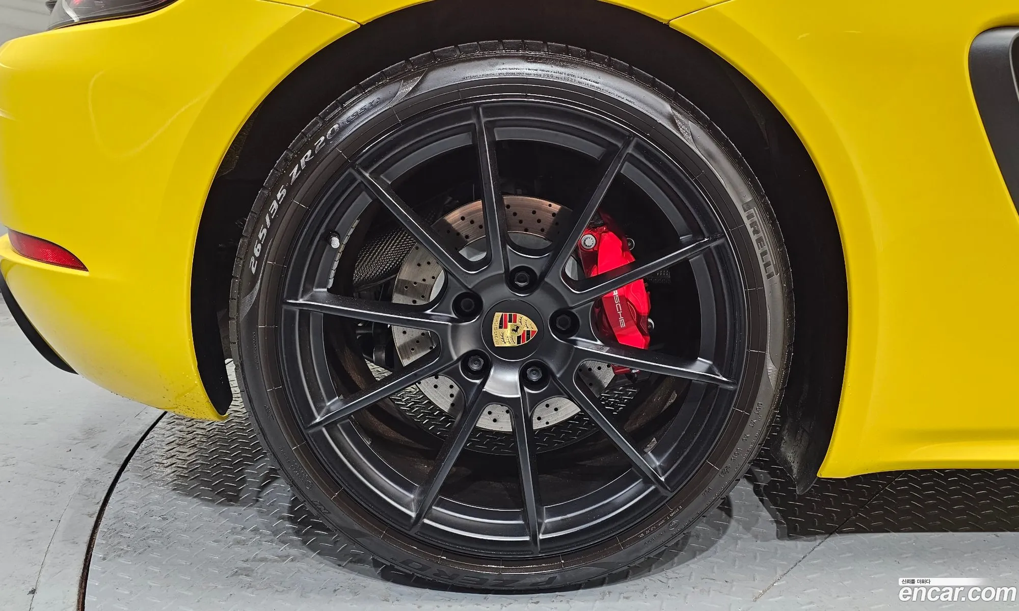 Porsche 718 Cayman 2021 — 10