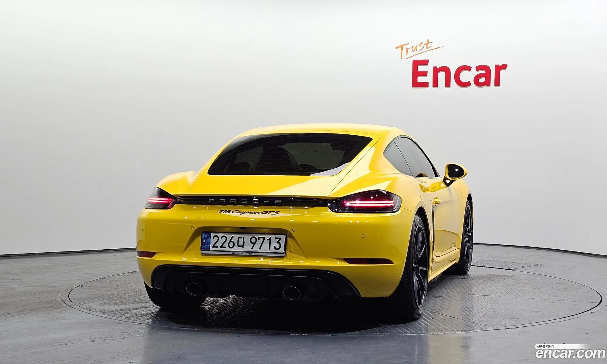 Porsche 718 Cayman 2021 — 14