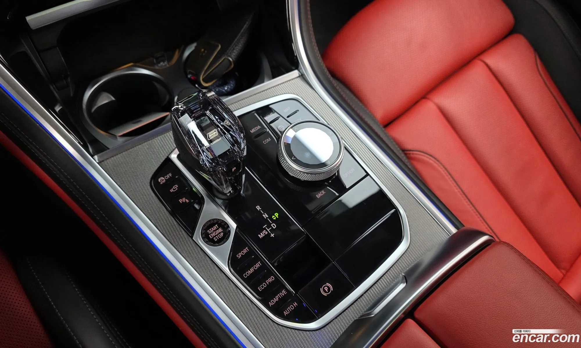 BMW 8 Series 2021 — 33