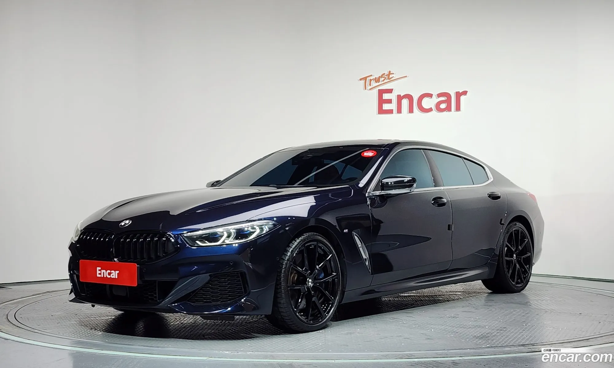 BMW 8 Series 2021 — 31