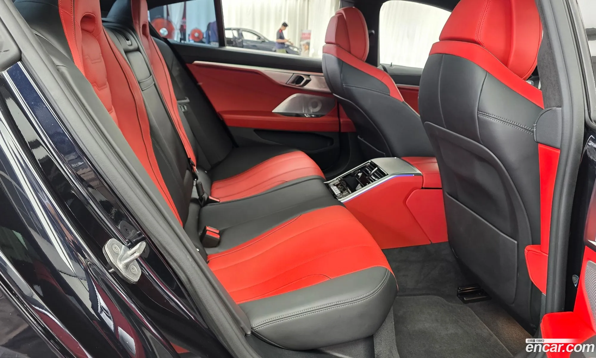 BMW 8 Series 2021 — 19