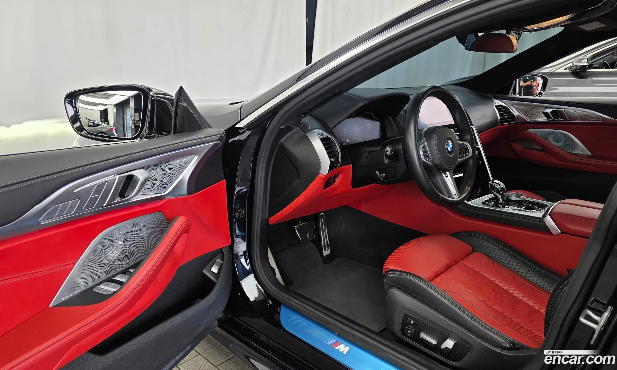 BMW 8 Series 2021 — 15