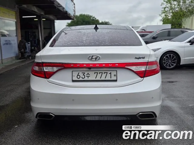 Hyundai Grandeur HG Hybrid 2015 — 3