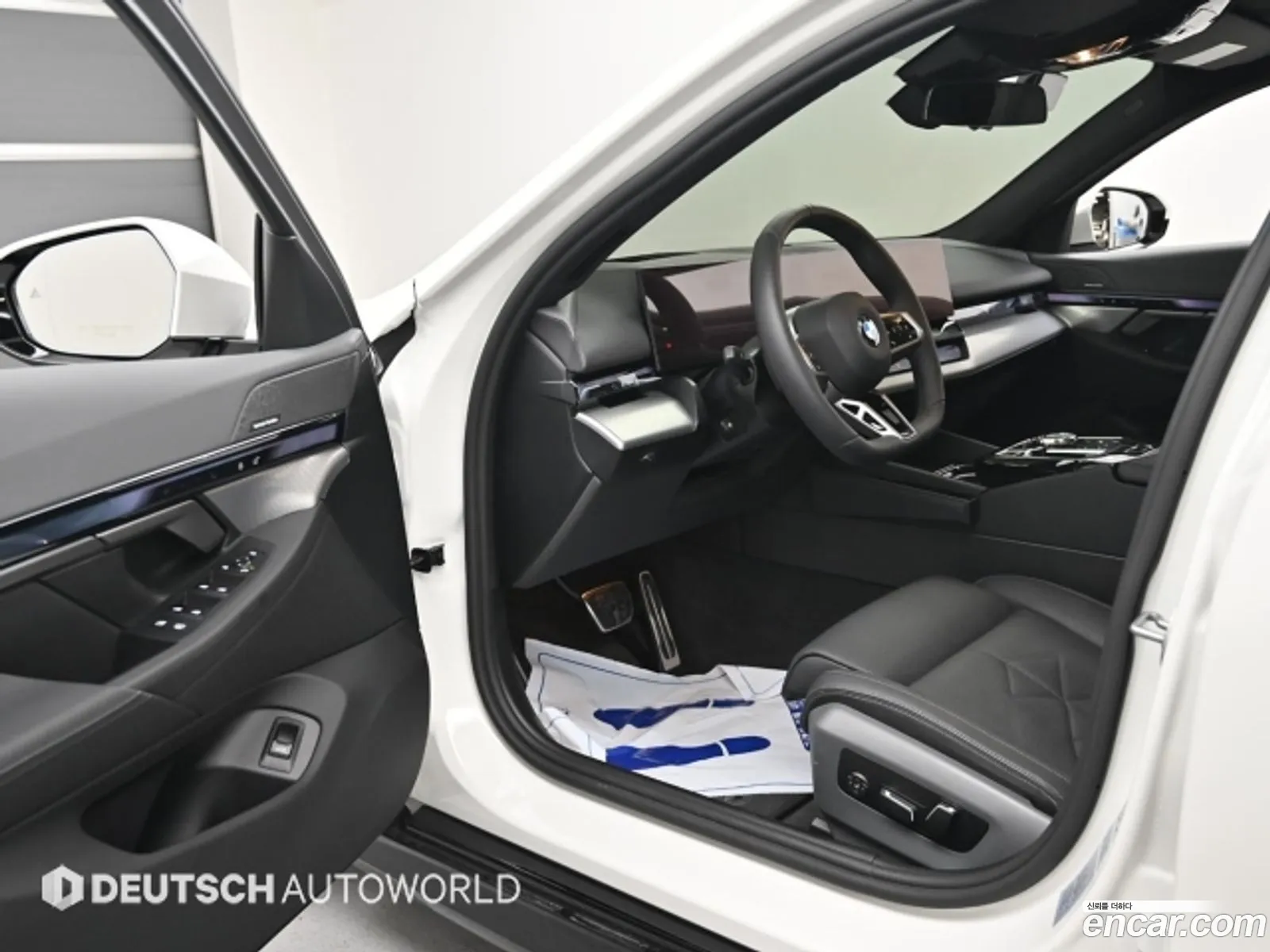 BMW 5 Series 2025 — 19