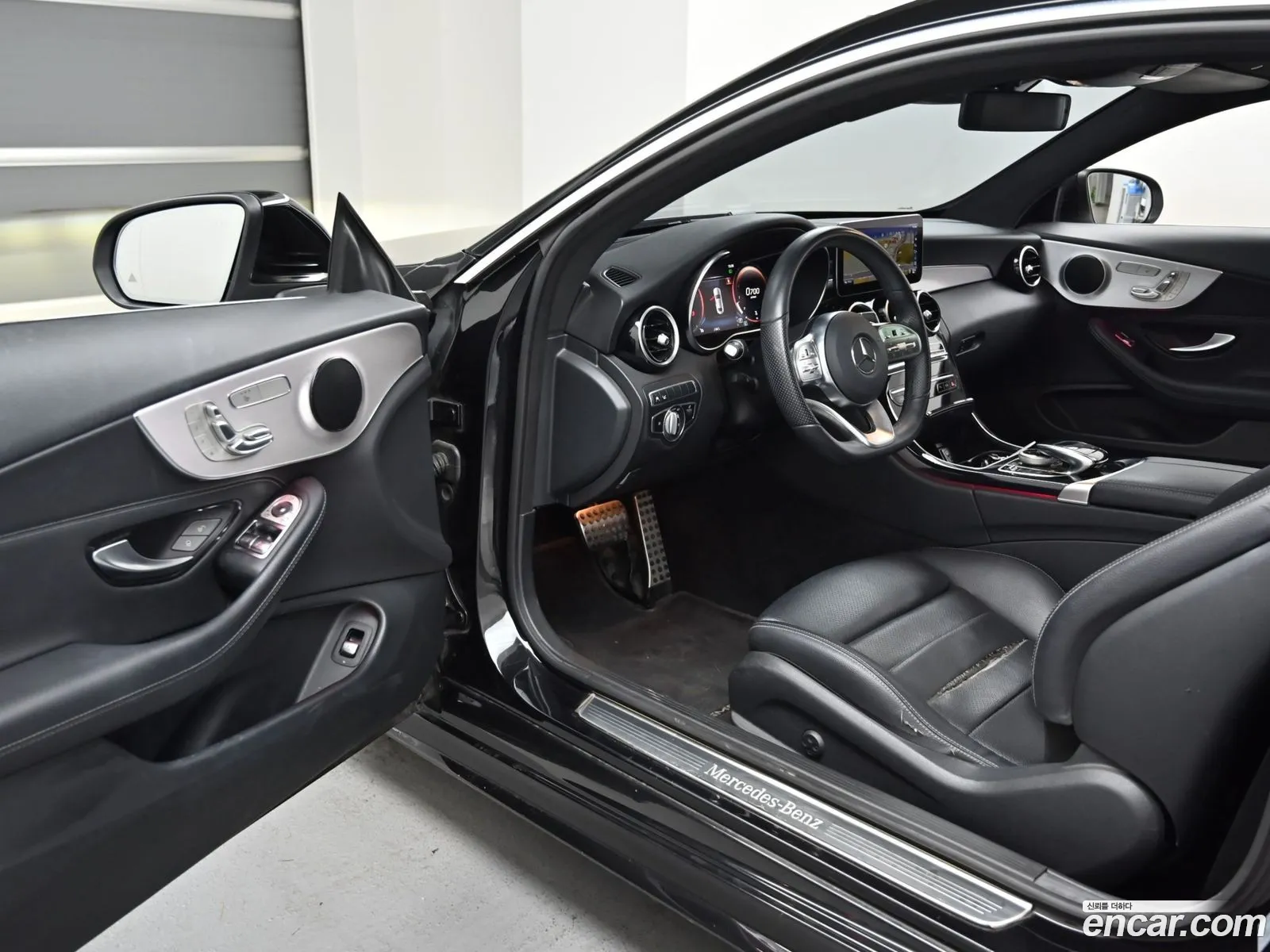 Mercedes-Benz C-Class W205 2020 — 12
