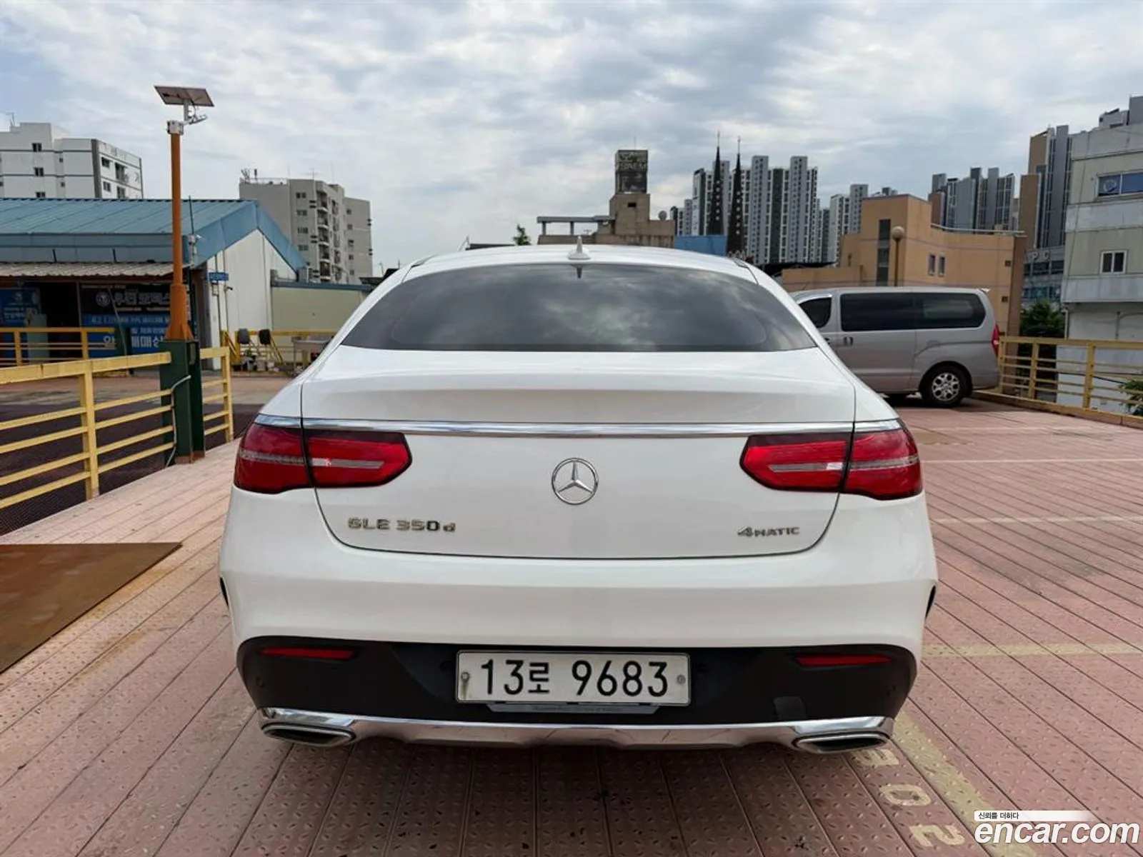 Mercedes-Benz GLE-Class W166 2018 — 13