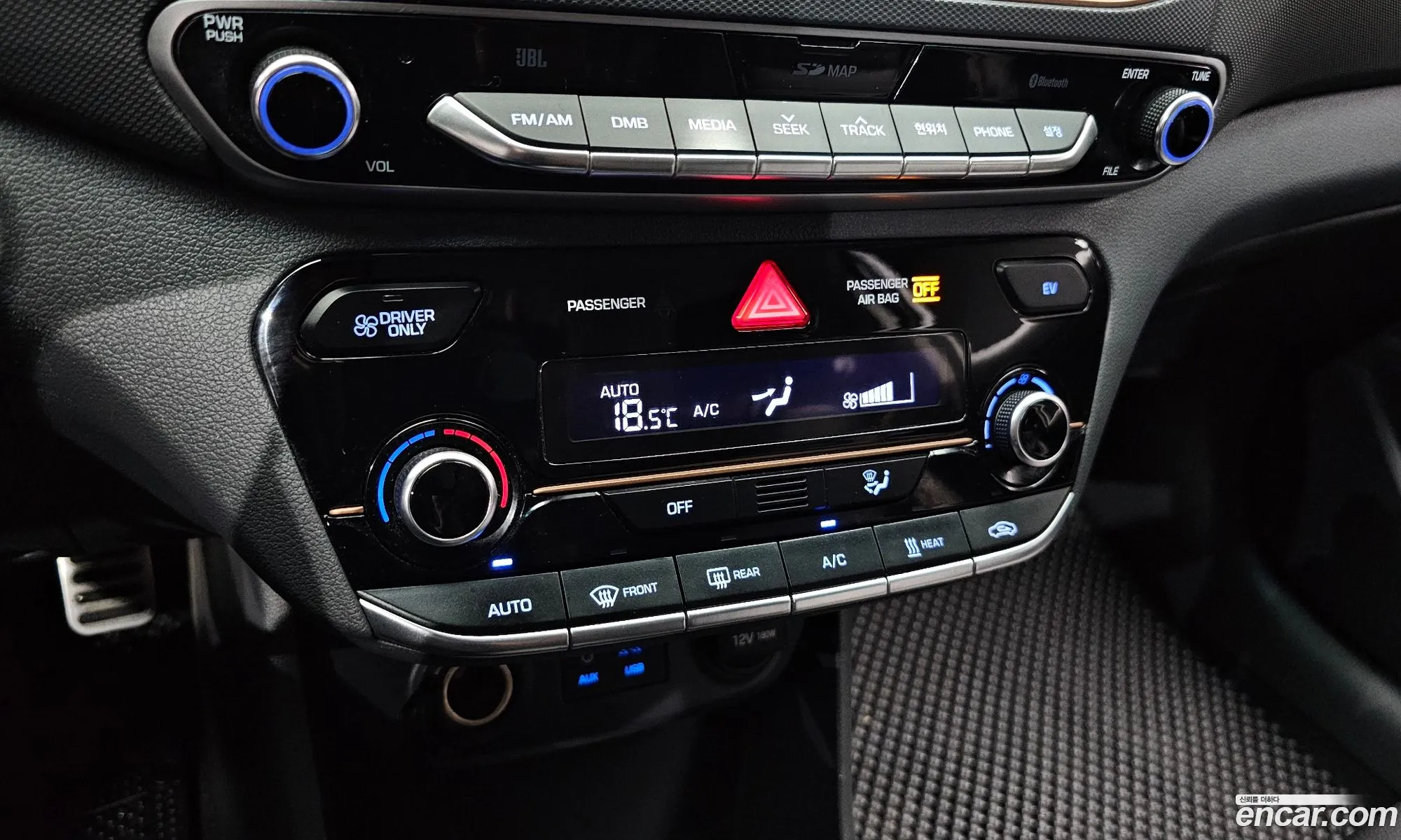 Hyundai Ioniq Electric 2016 — 13