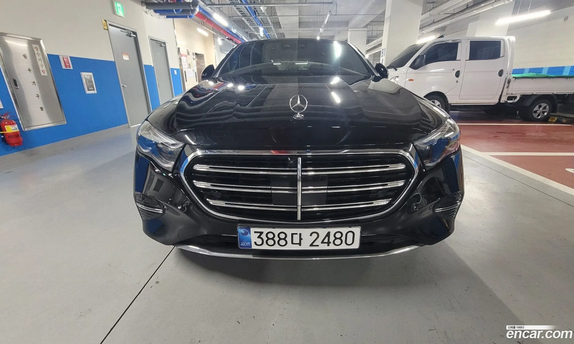 Mercedes-Benz E-Class W214 2025 — 6