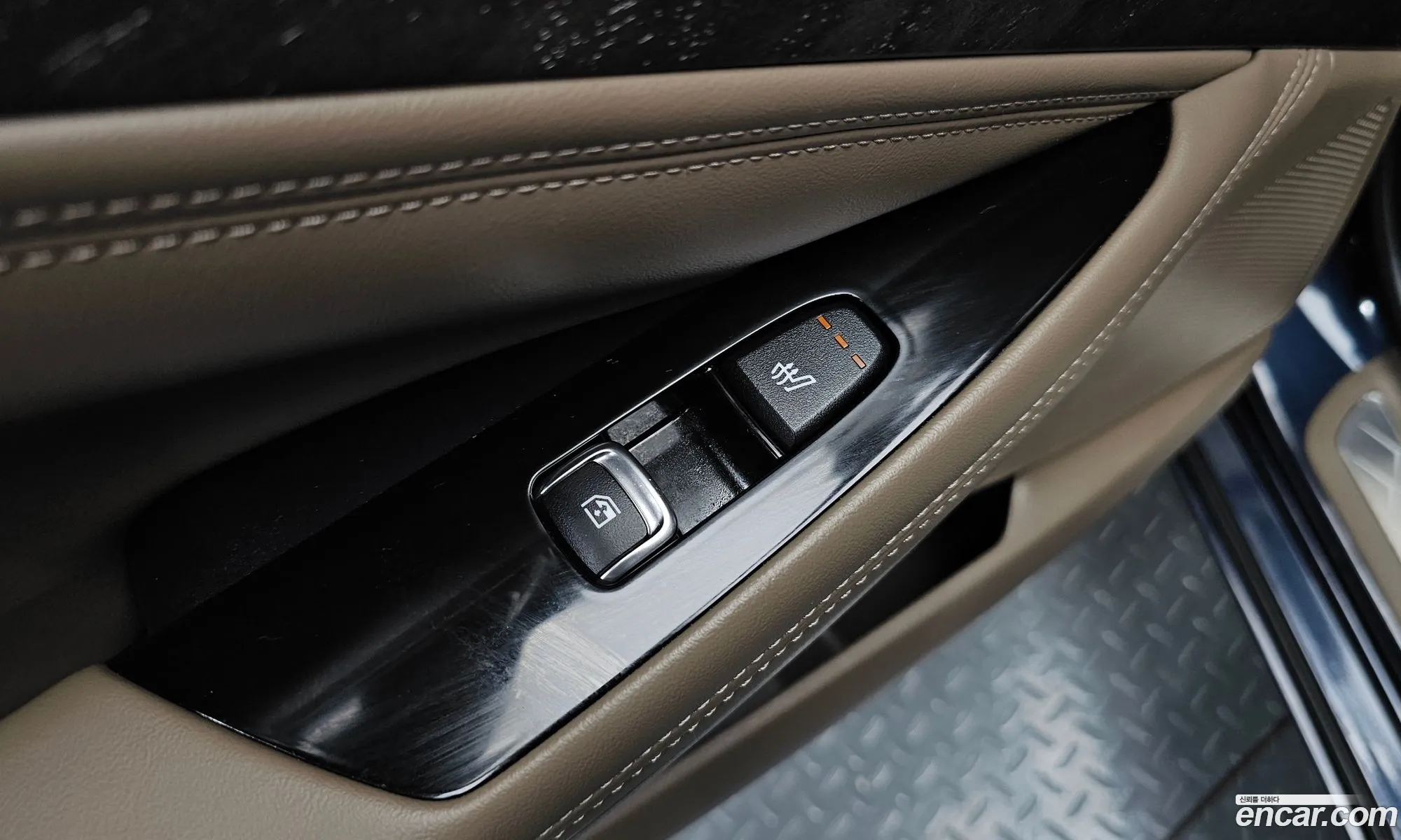 Kia K8 Hybrid 2022 — 21