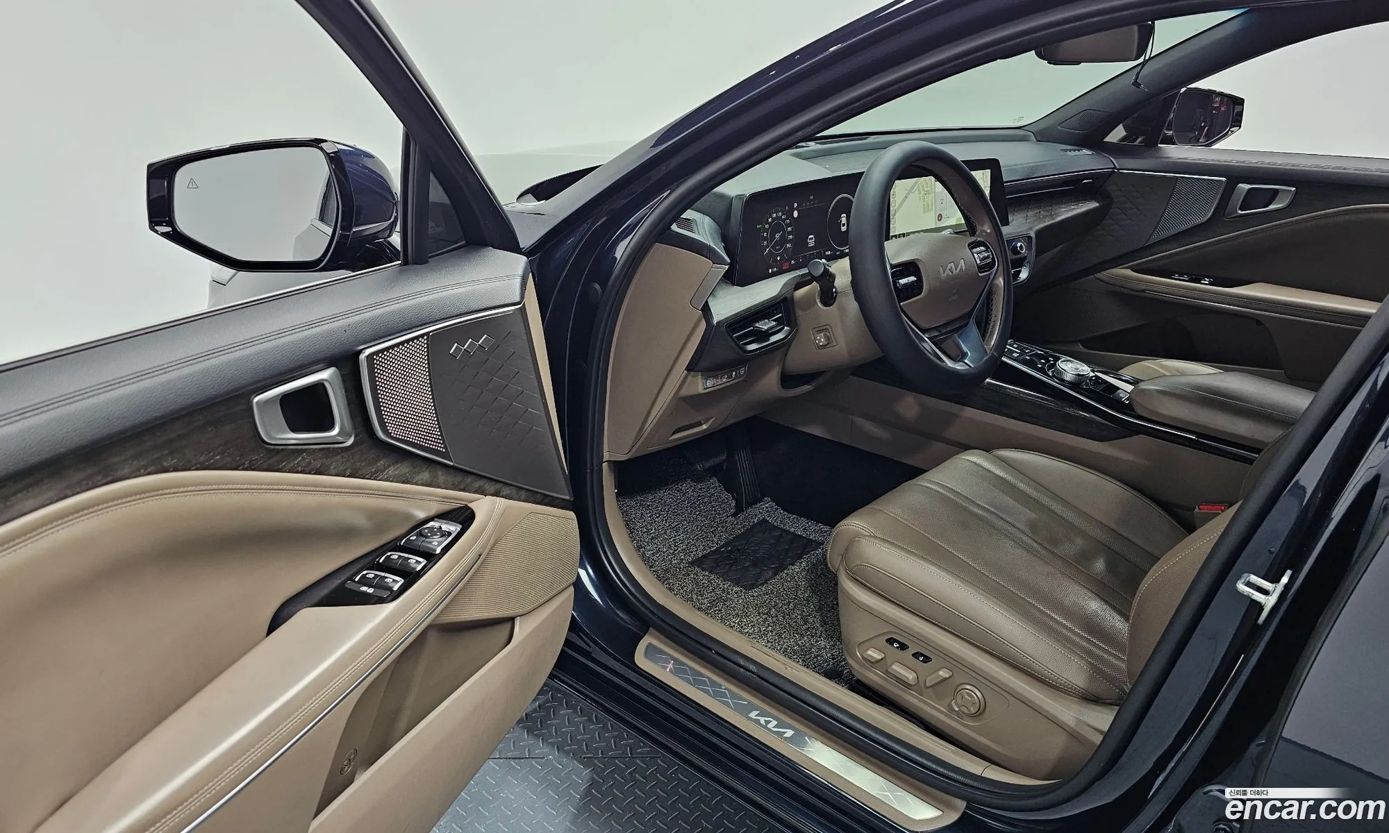 Kia K8 Hybrid 2022 — 14