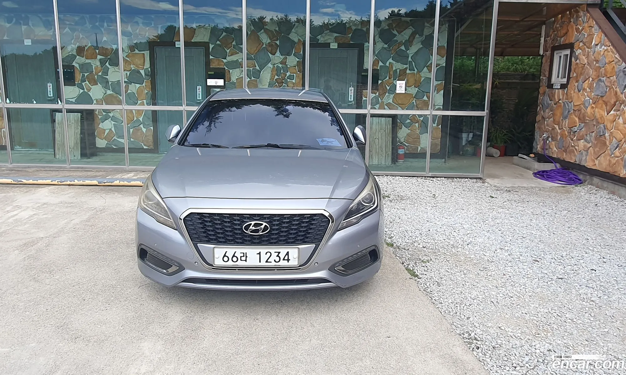 Hyundai LF Sonata Hybrid 2015 — 11