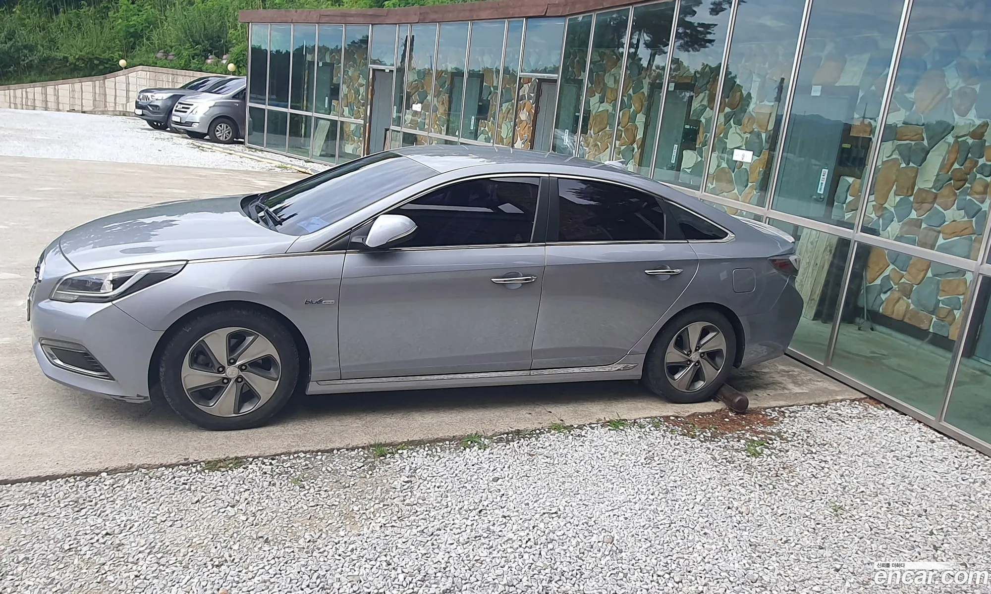 Hyundai LF Sonata Hybrid 2015 — 6