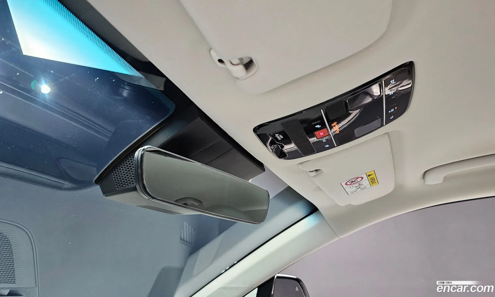 Hyundai Grandeur Hybrid 2024 — 34