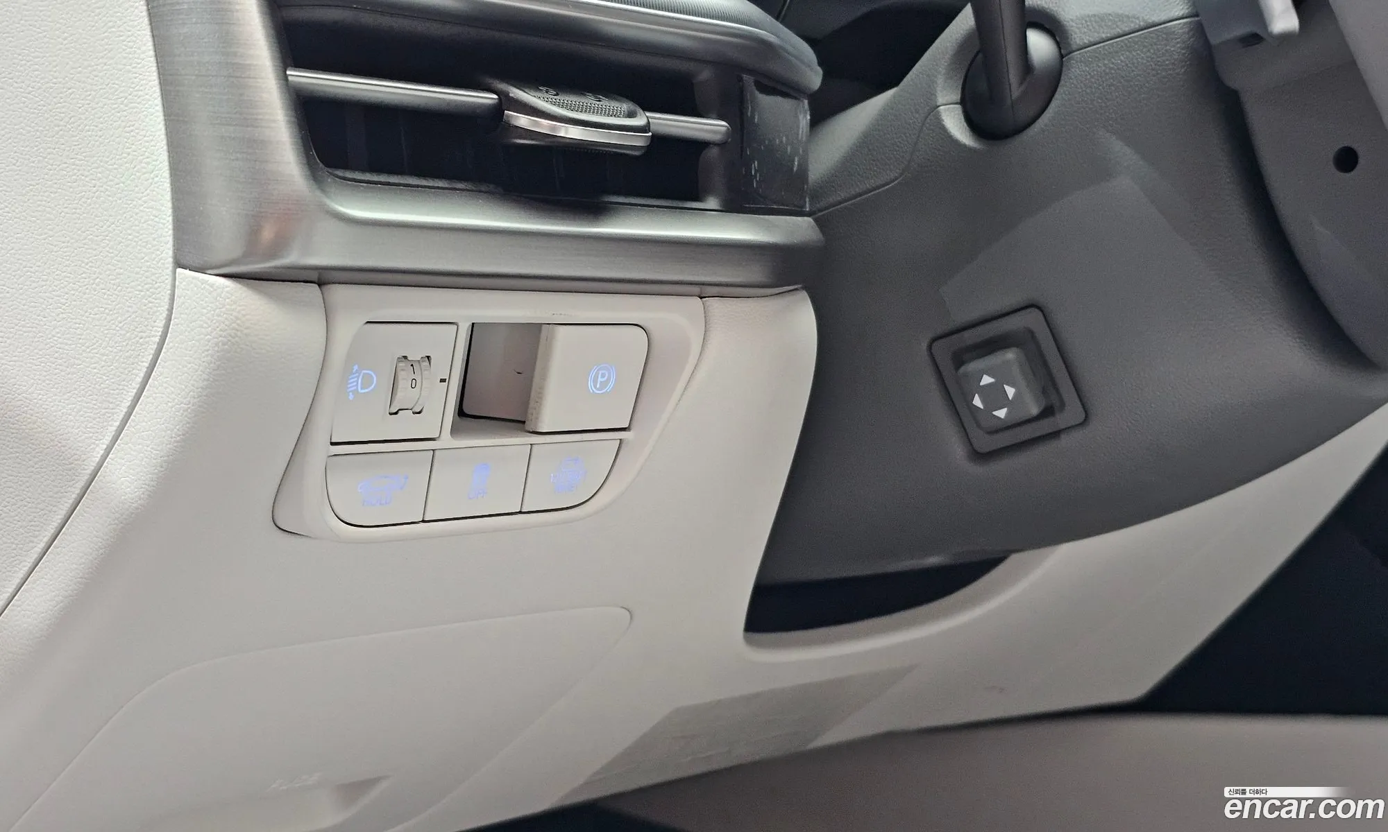 Hyundai Grandeur Hybrid 2024 — 14