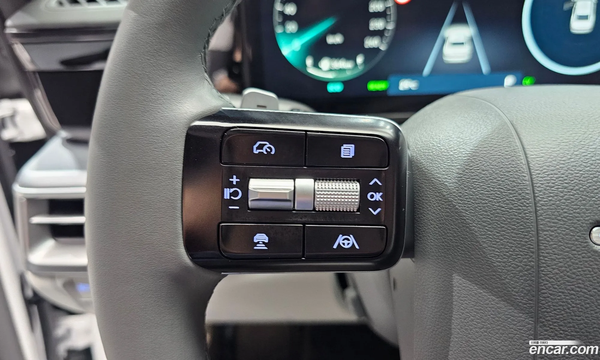 Hyundai Grandeur Hybrid 2024 — 23