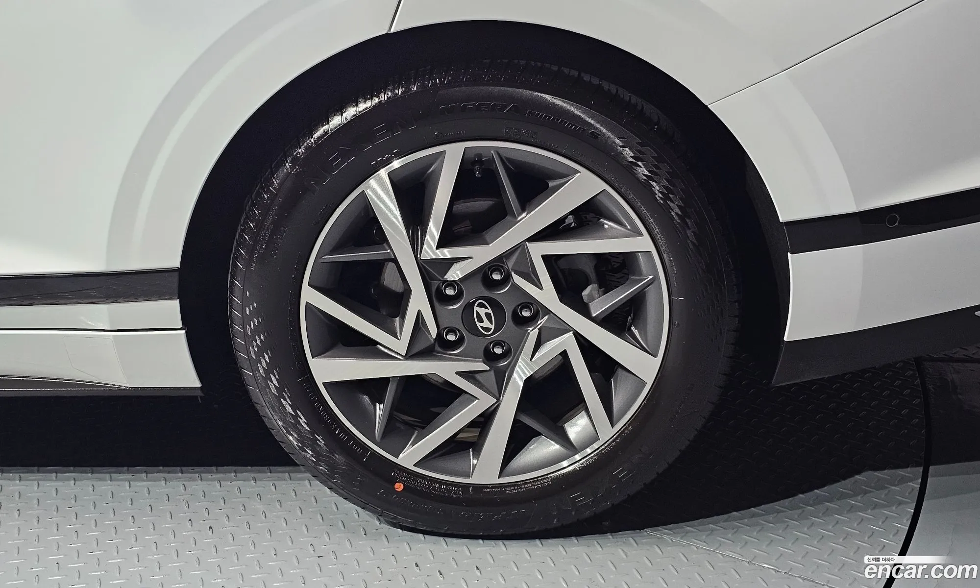 Hyundai Grandeur Hybrid 2024 — 6