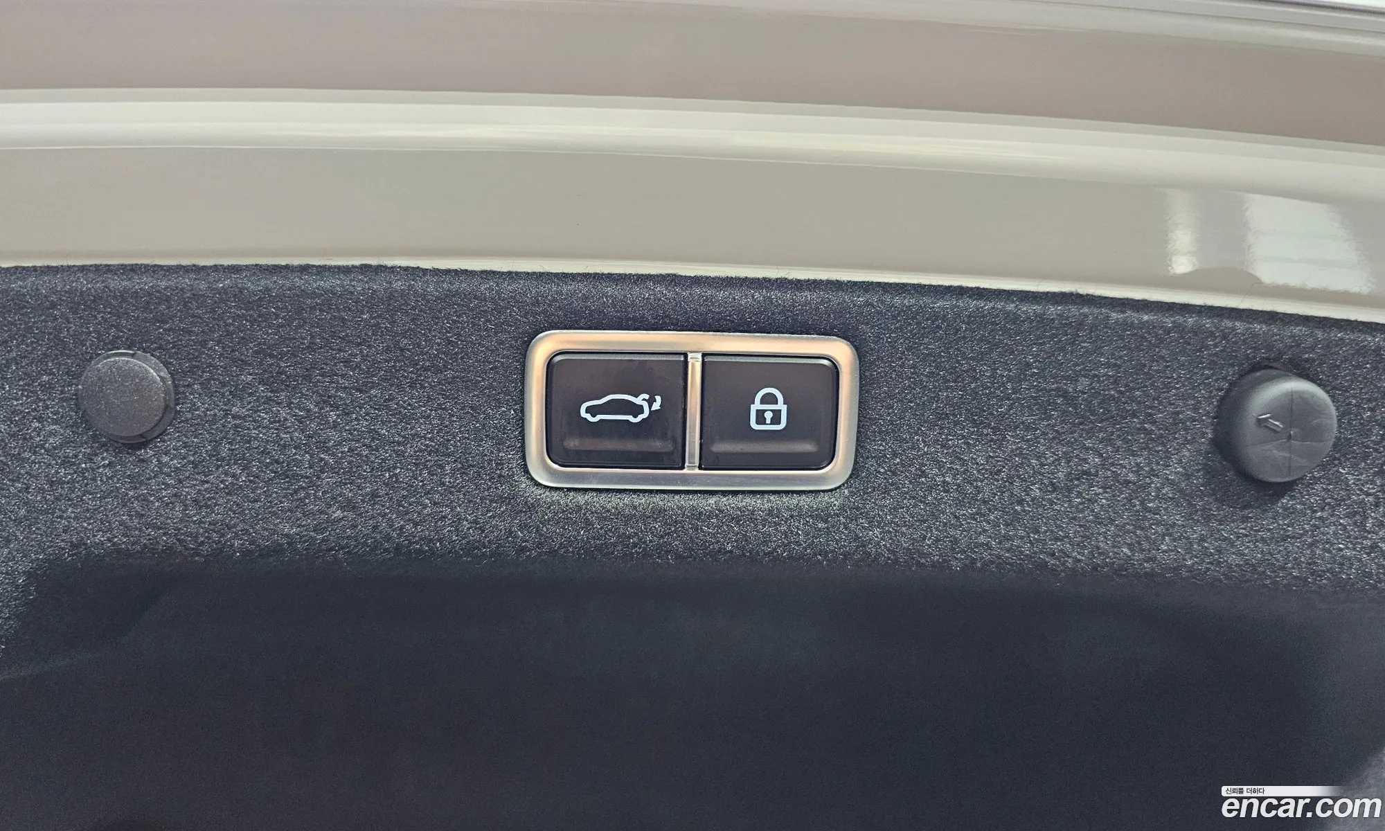Hyundai Grandeur Hybrid 2024 — 27