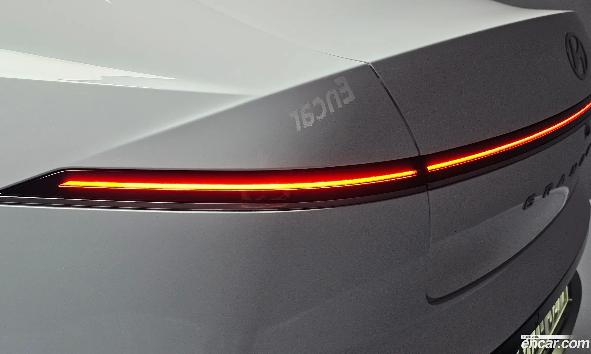 Hyundai Grandeur Hybrid 2024 — 24