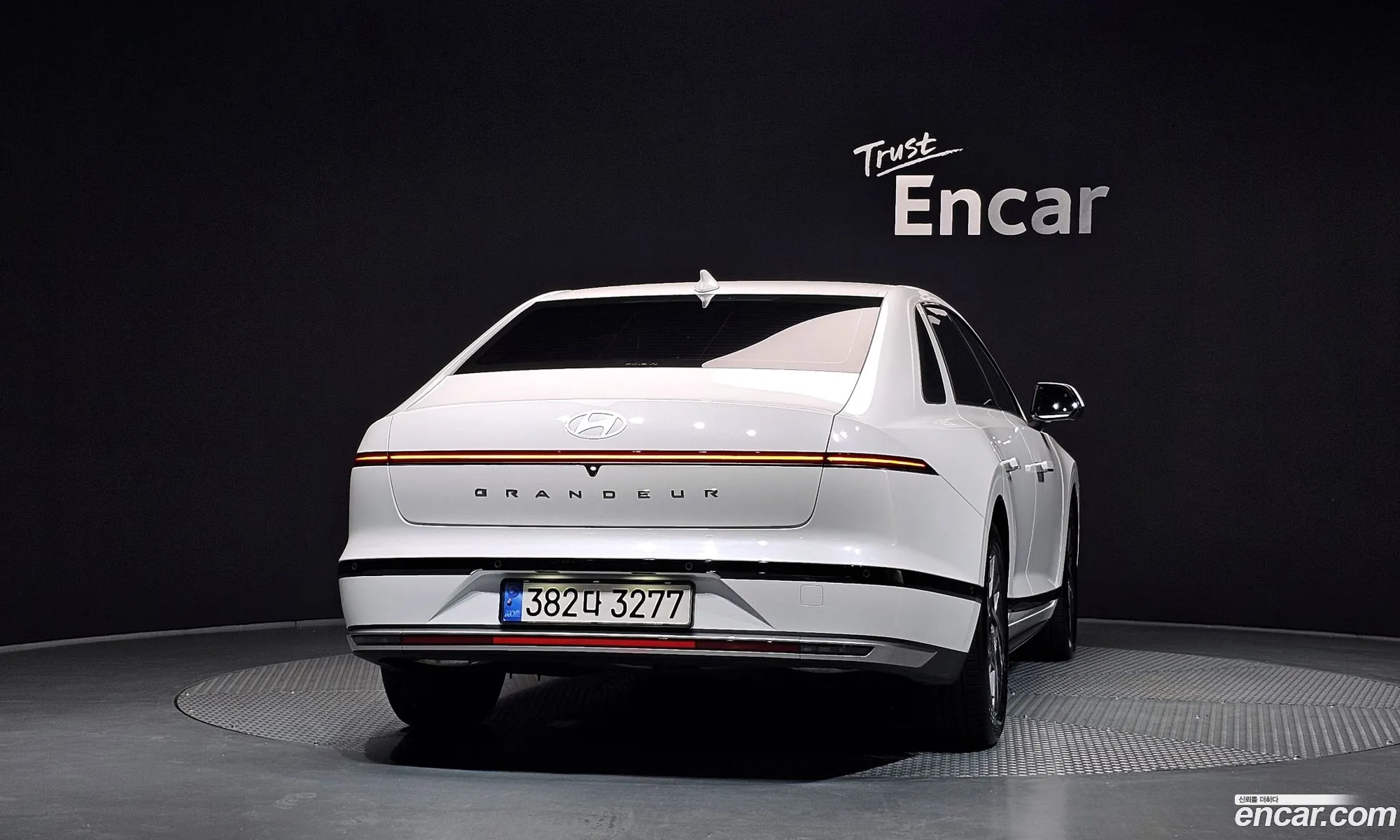 Hyundai Grandeur Hybrid 2024 — 8