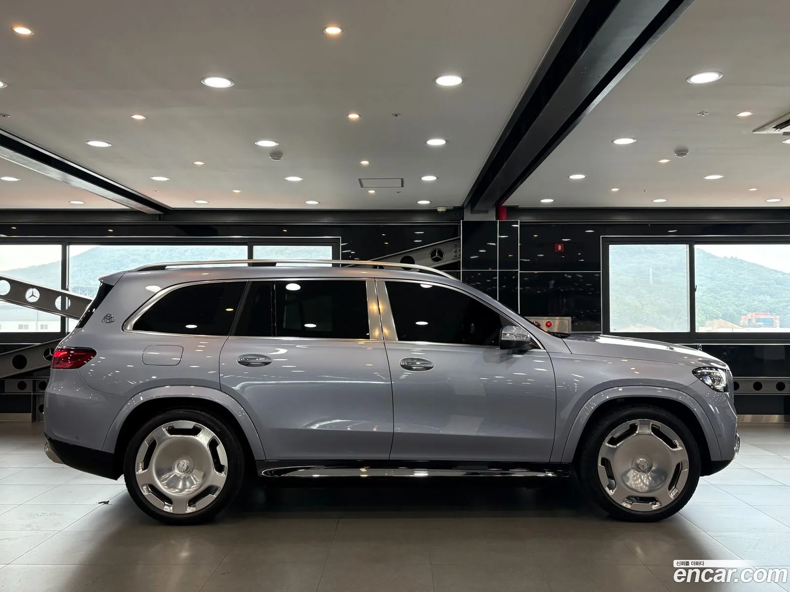 Mercedes-Benz GLS-Class X167 2026 — 12