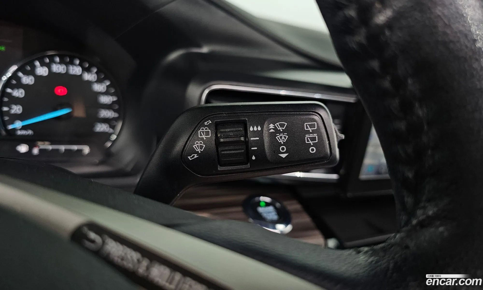 Ford Explorer 6th Gen 2021 1FMSK8FH8MGB26744 — 6