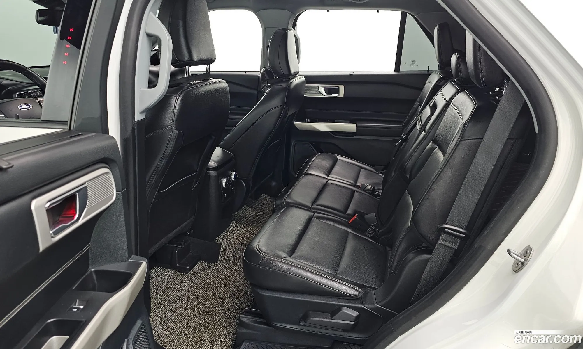 Ford Explorer 6th Gen 2021 1FMSK8FH8MGB26744 — 23