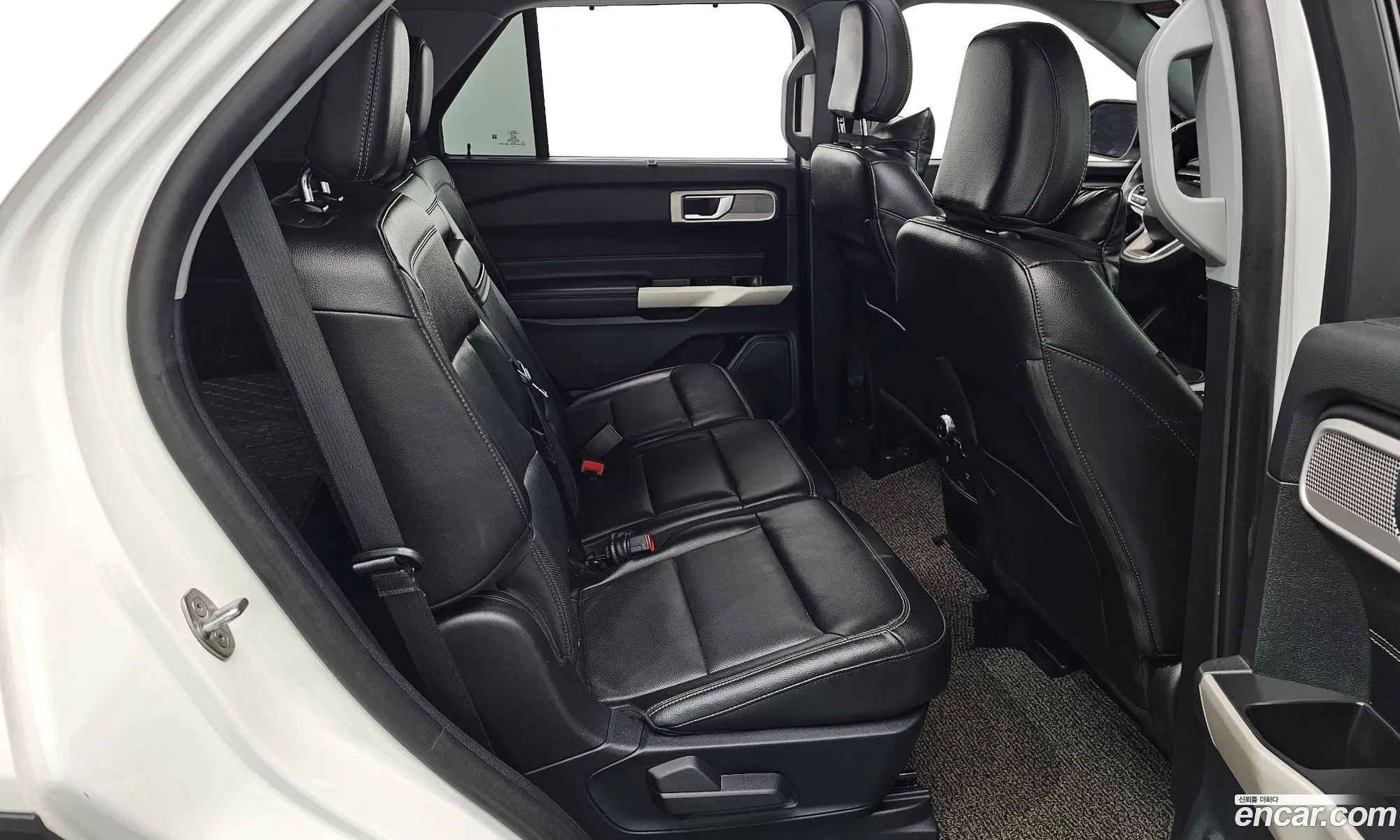 Ford Explorer 6th Gen 2021 1FMSK8FH8MGB26744 — 10