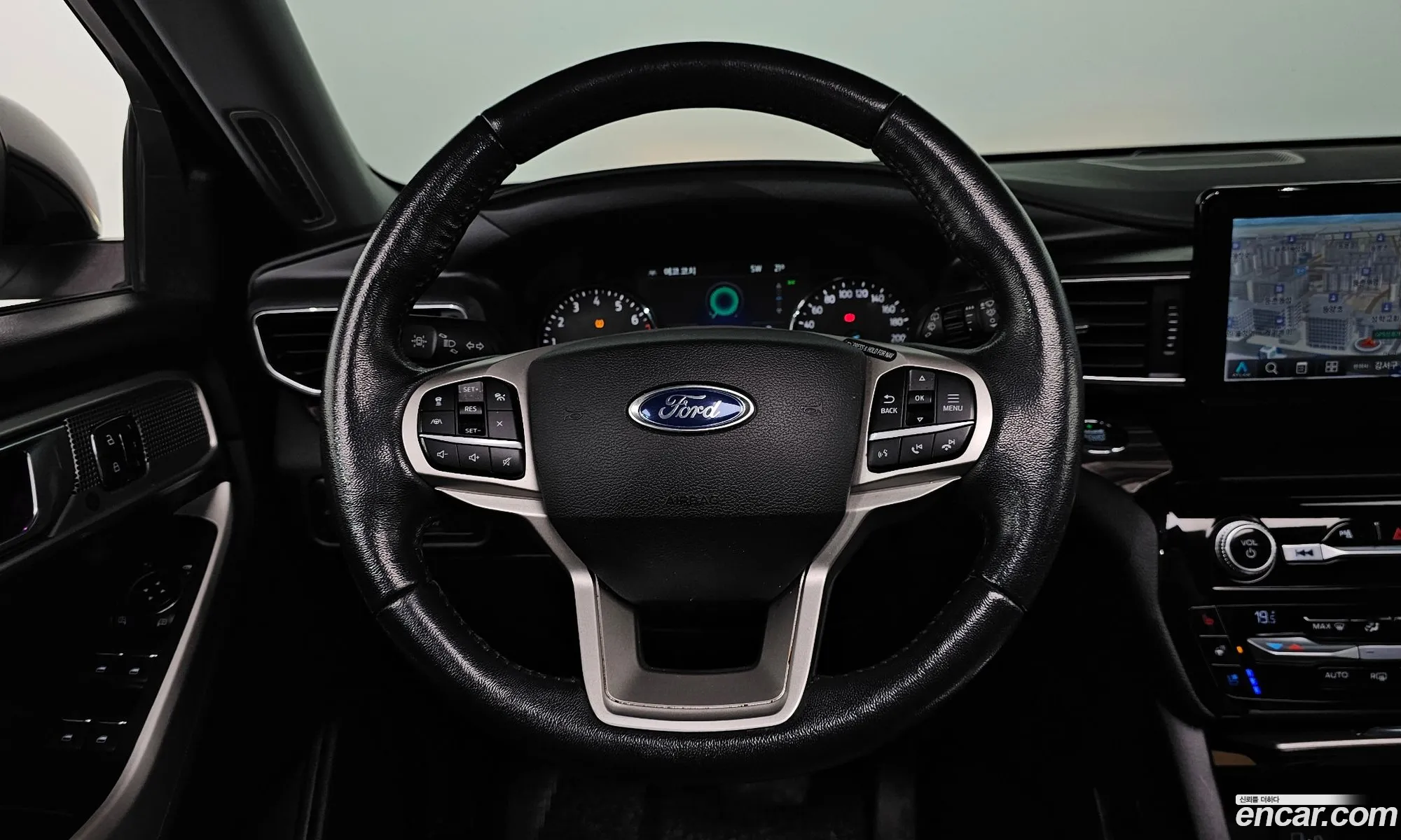 Ford Explorer 6th Gen 2021 1FMSK8FH8MGB26744 — 13