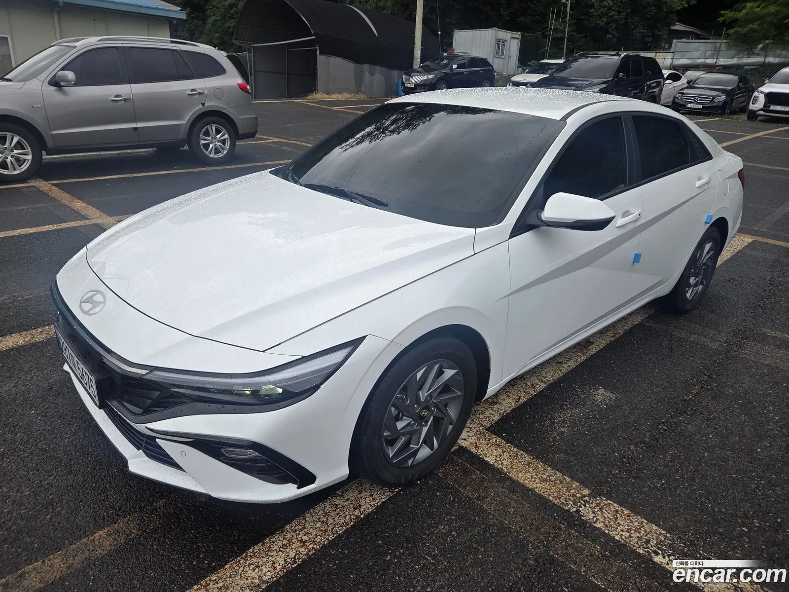 Hyundai Elantra 2025 — 9