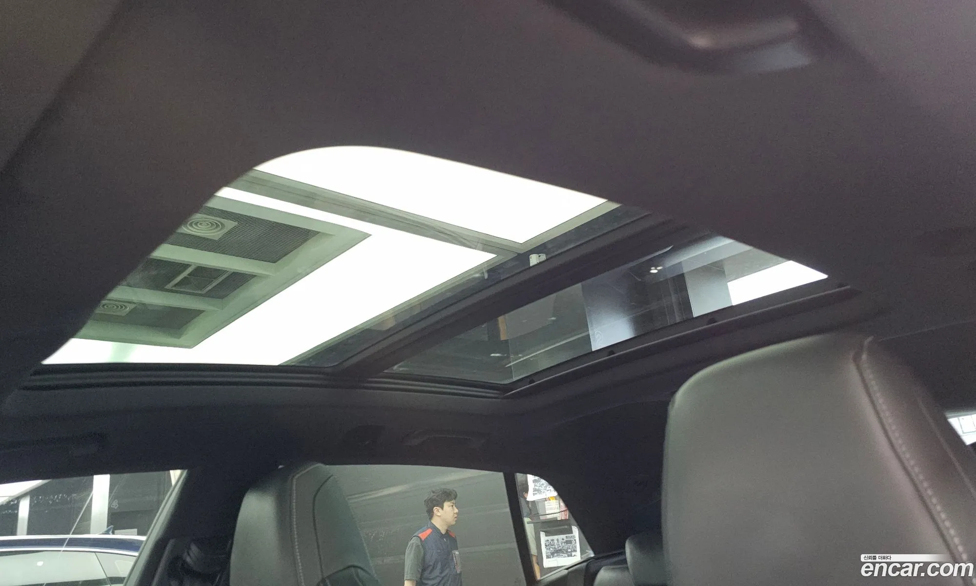 Audi Q8 2021 WAUZZZF13MD017100 — 7