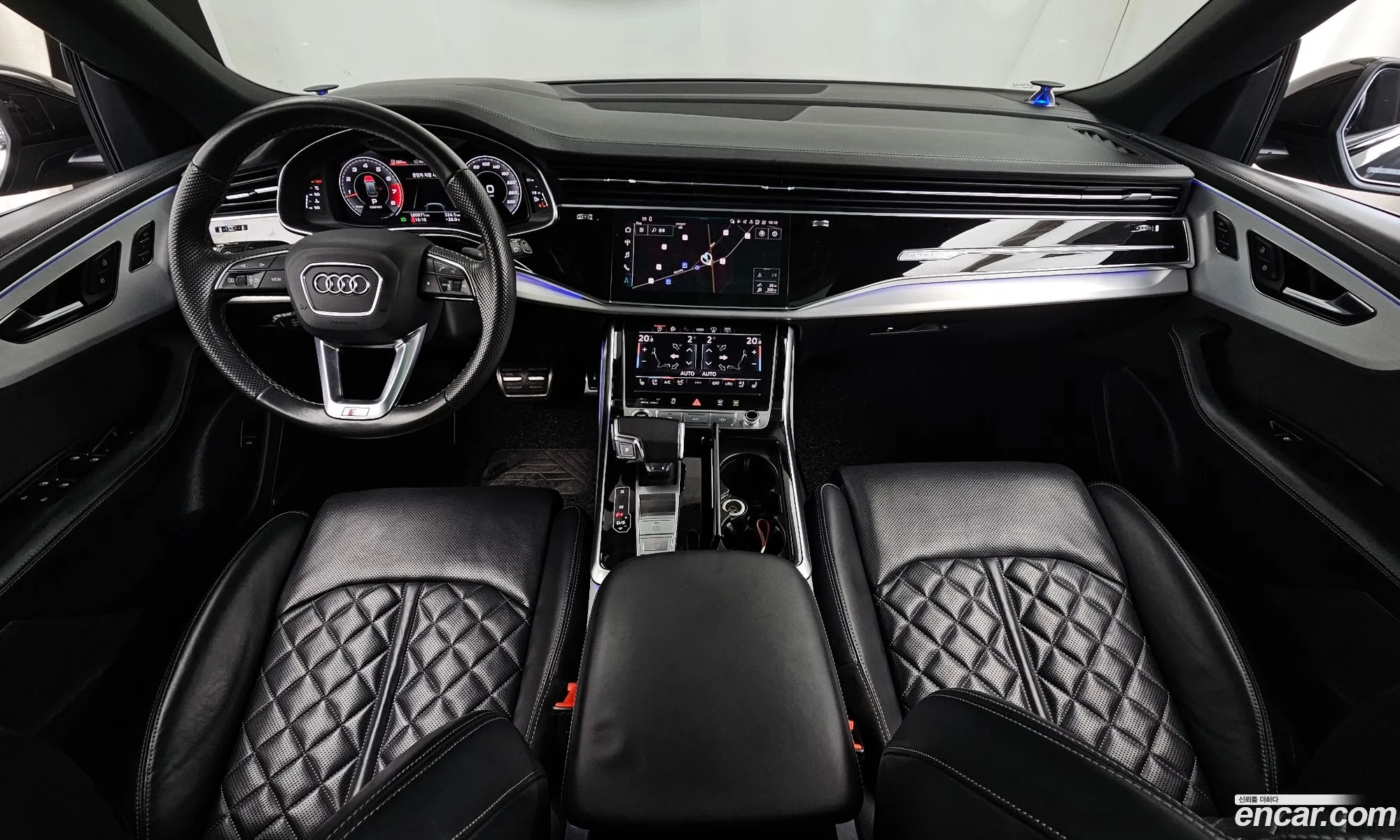 Audi Q8 2021 WAUZZZF13MD017100 — 16