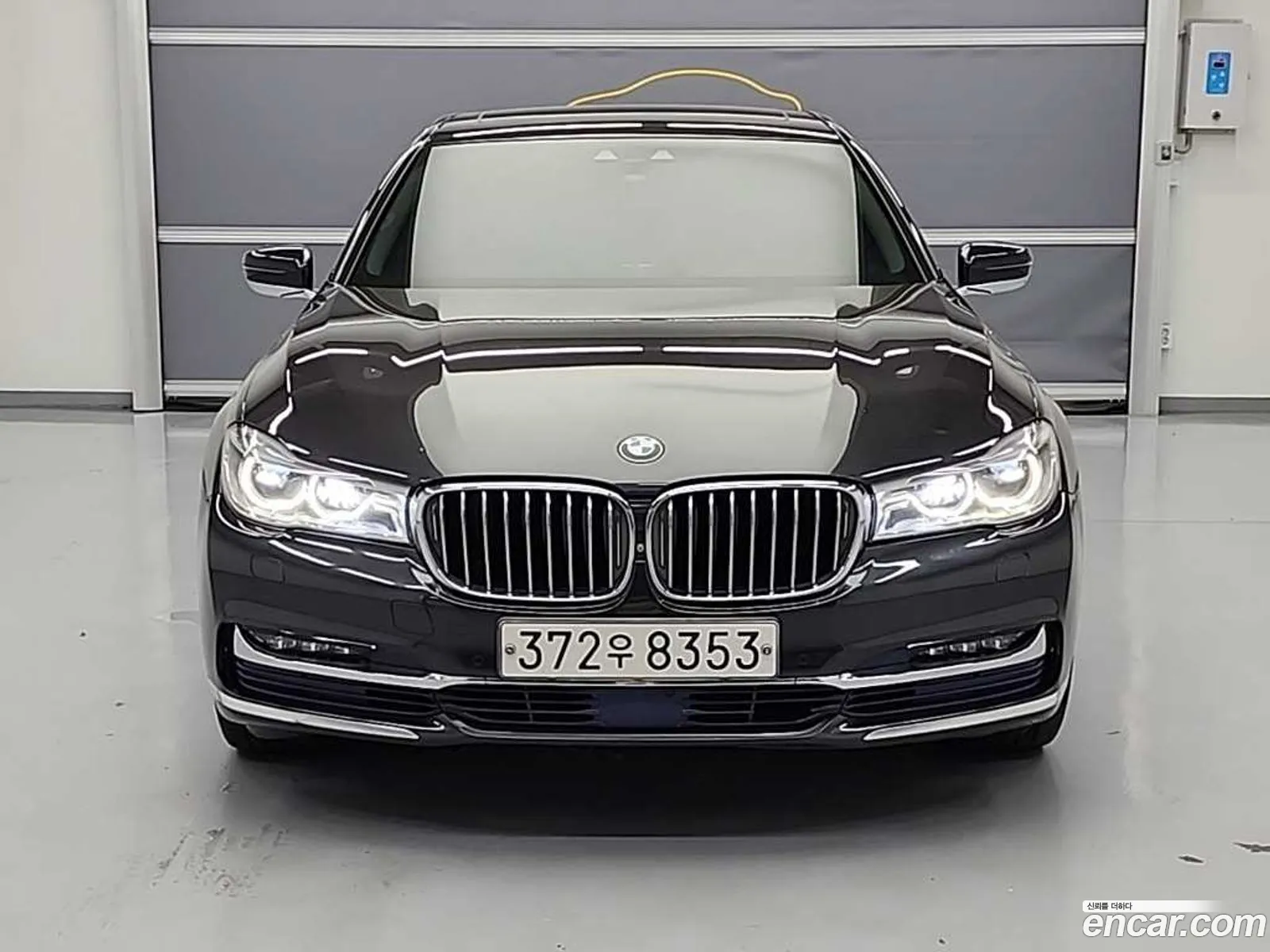BMW 7 Series 2015 — 11