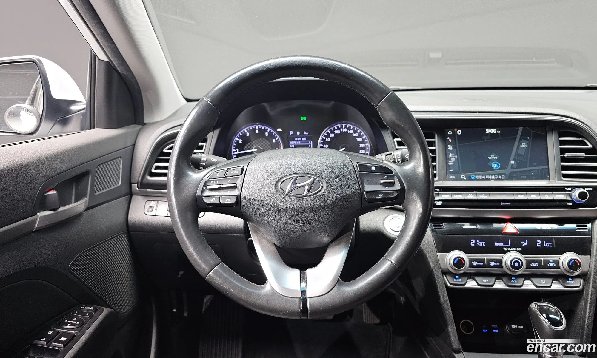 Hyundai Elantra AD 2020 — 9