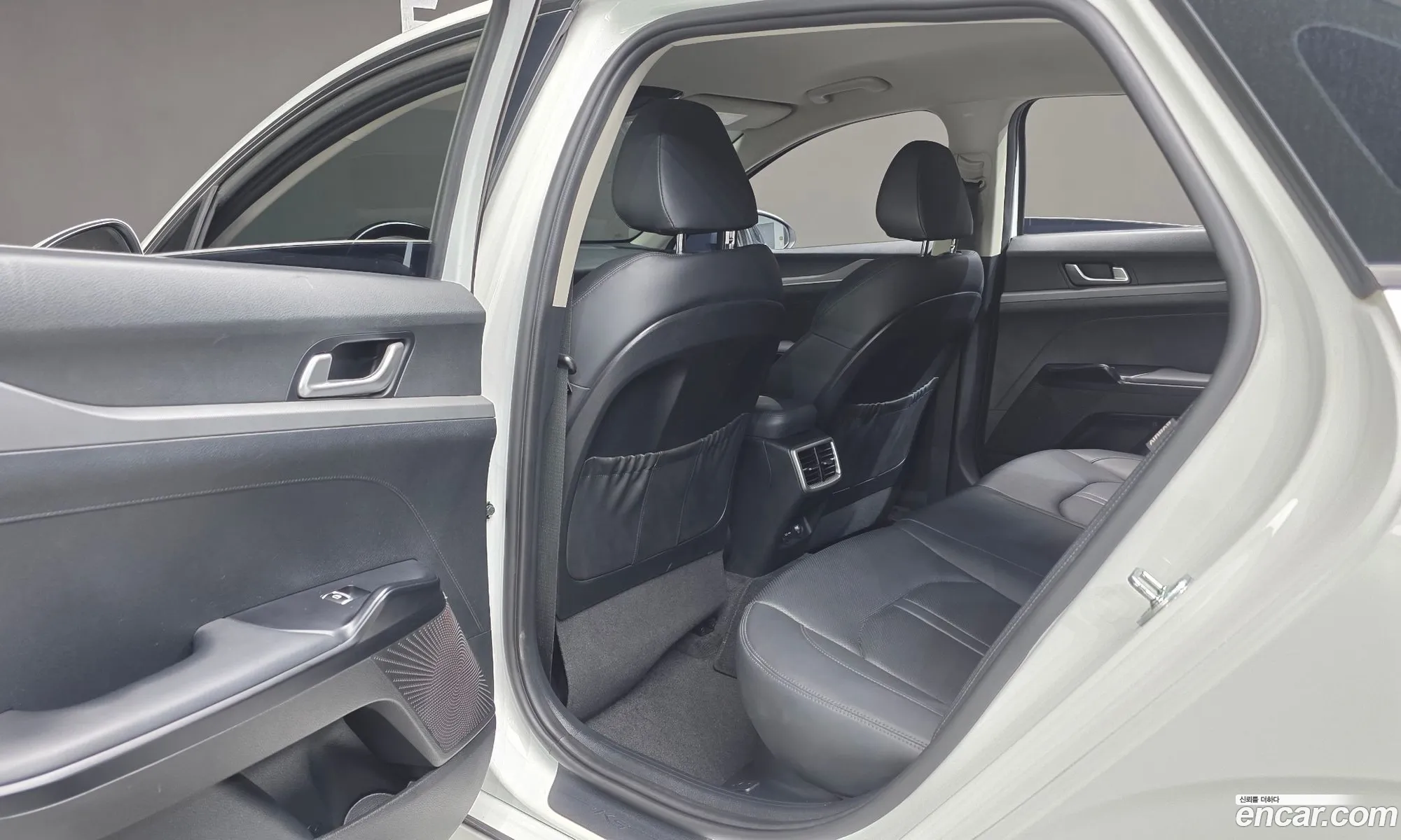 Kia K5 Hybrid 2021 — 14