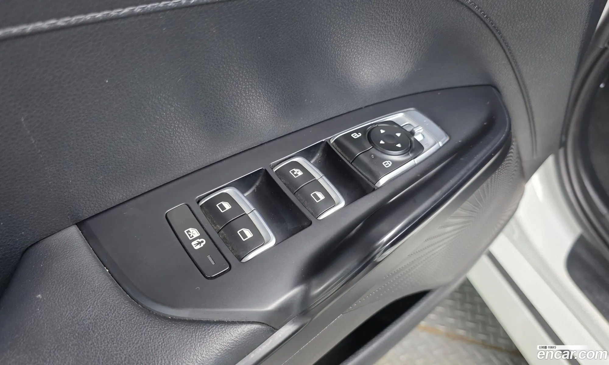 Kia K5 Hybrid 2021 — 4