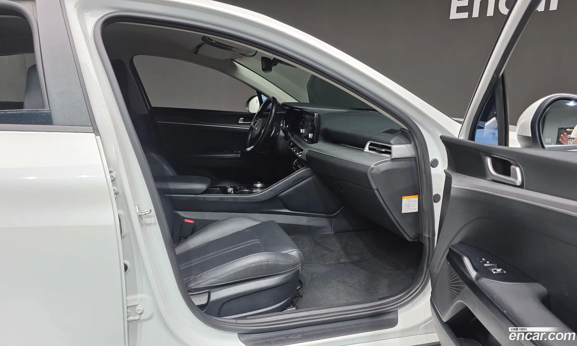 Kia K5 Hybrid 2021 — 9